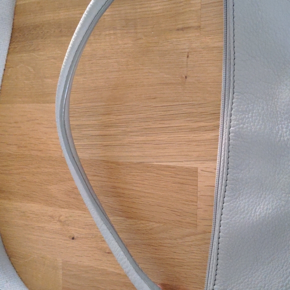 Fossil "Karli" Grey, w/ White & Black Stripes Leather Hobo Shoulder Bag - Picture 4 of 6